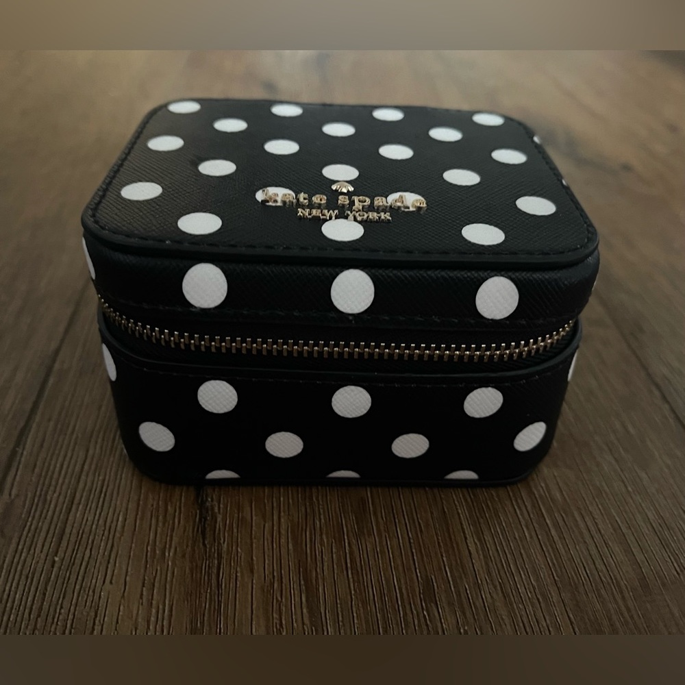 KATE SPADE-NWT/Box Black & White Polka Dot Leather Jewelry Travel Case - Picture 3 of 14